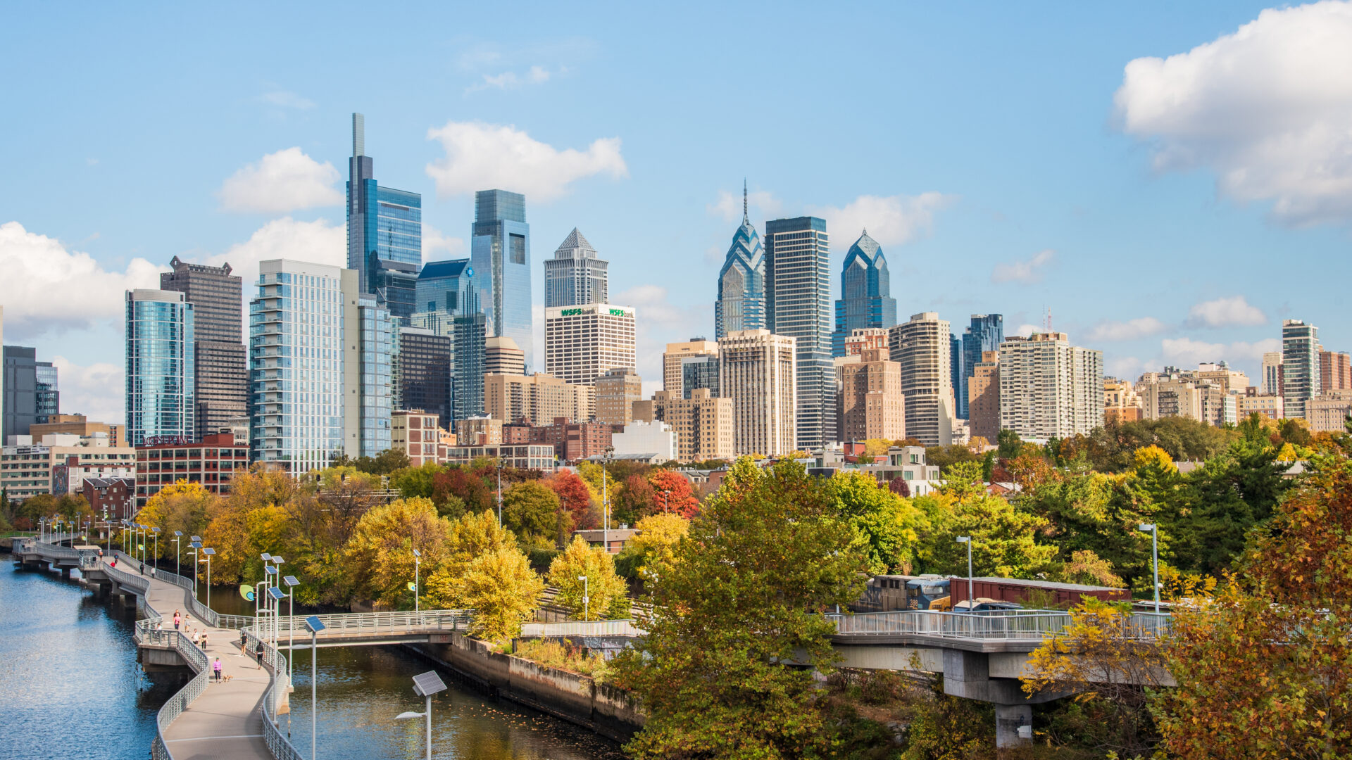 Philadelphia and Amish Country Tour from New York: 1 Day