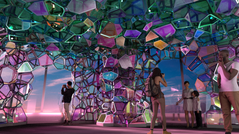 L'installazione immersiva Crystal Cave di SOFTlab a The Edge New York, tra strutture colorate e luce del tramonto
