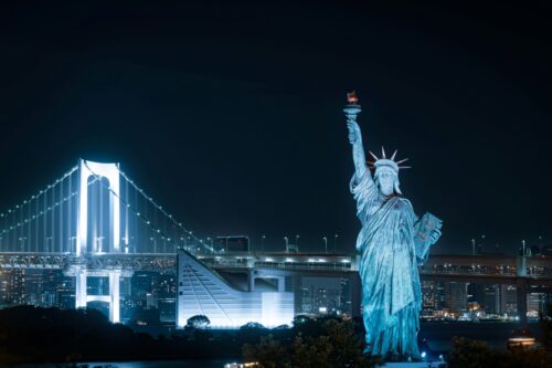 Dinner Cruise in New York: Three Hours Aboard the Bateaux