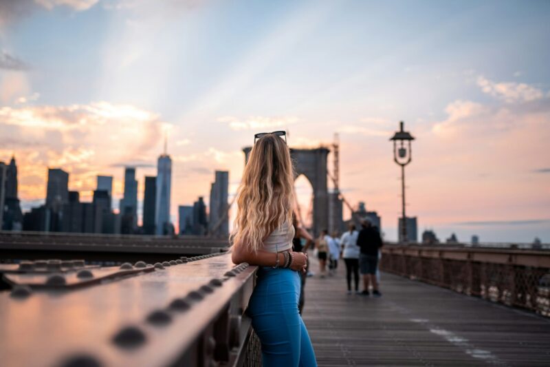 Personal photographer, Manhattan skyline, Brooklyn Bridge, New York
