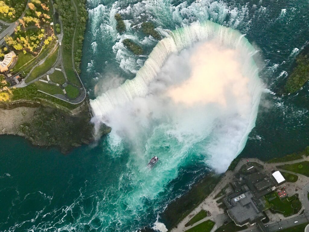 Niagara Falls Tour from New York: 2 Days